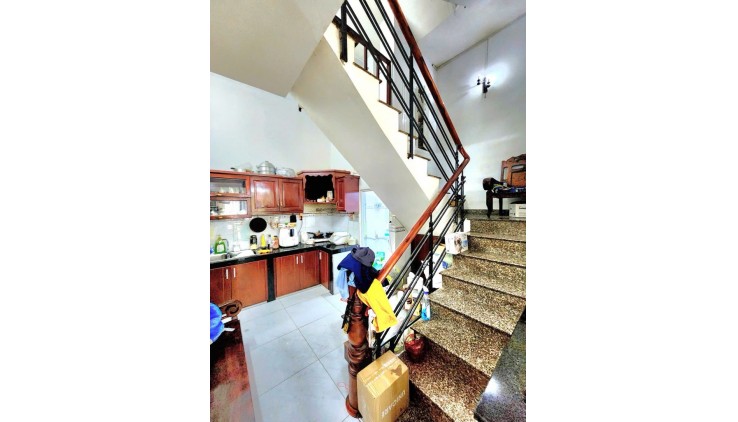 NGAY GÒ XOÀI - LÊ VĂN QUỚI, HẺM 6M, 56M2, 3 TẦNG GIÁ HƠN 4 TỶ